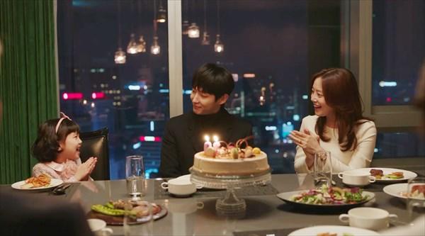 「悪の花」家族写真