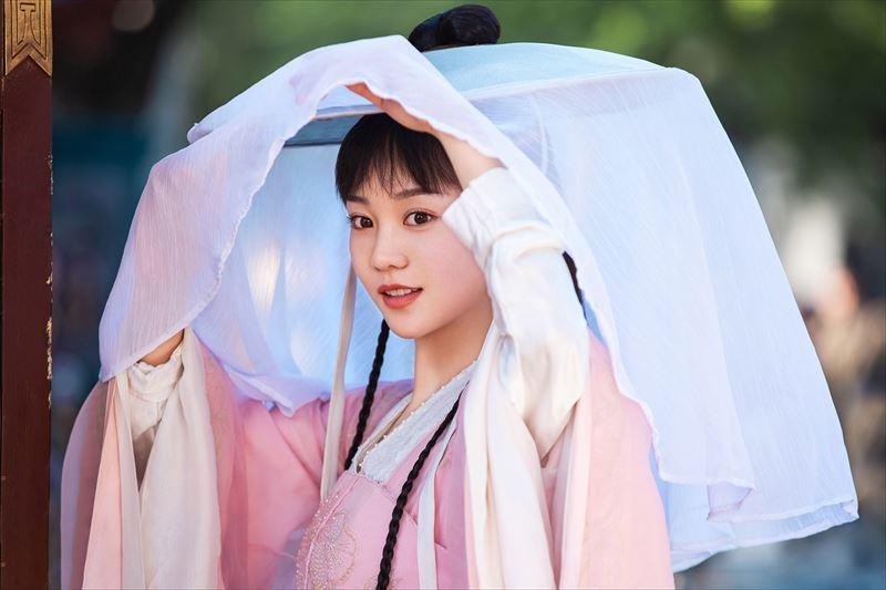 「太陽と月の秘密」フー・イーシュエン